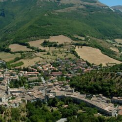 CENTRO-STORICO-con-ROCCA-COLMATRANO-a-destra-by-Maurizio-Tansini