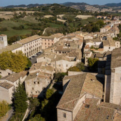 Sassoferrato_Panorama-per-copertina-Igor-Guerrini.jpg-PICCOLA